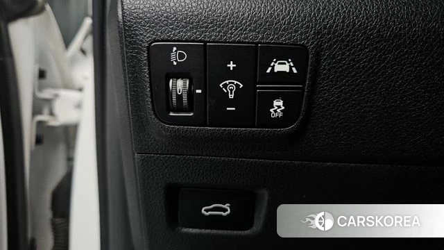 Kia K5 3rd generation 2019 Белый из Кореи, фото 5