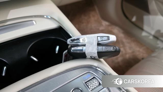 Genesis G90 (RS4) 2023 Белый из Кореи, фото 5