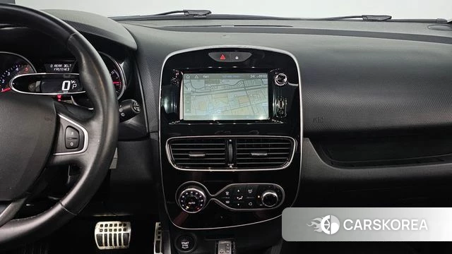 Renault Korea (Samsung) Clio 2019 Красный из Кореи, фото 5