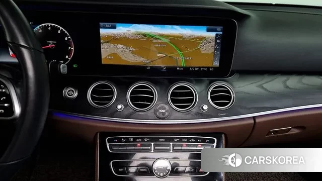 Mercedes-Benz E-Class W213 2019 Черный из Кореи, фото 5