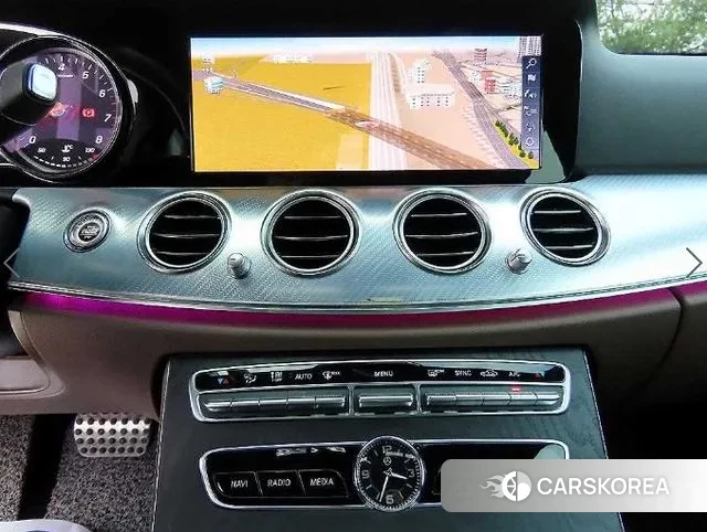 Mercedes-Benz E-Class W213 2019 Белый из Кореи, фото 5