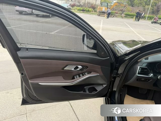 BMW 3 series 2021 Черный из Китая, фото 5