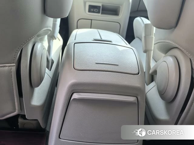 Buick GL8 2023 Коричневый из Китая, фото 5