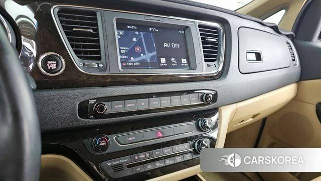 Kia The New Carnival 2019 Белый из Кореи, фото 5