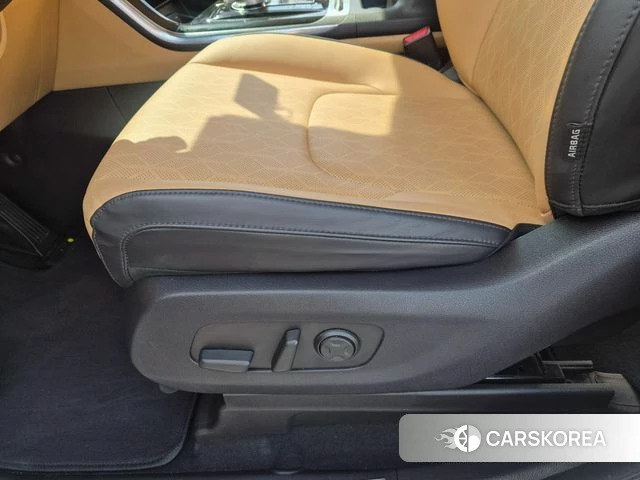 Kia Carnival 4th generation 2020 Жемчужный цвет из Кореи, фото 5