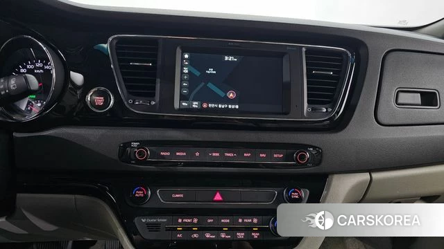 Kia All New Carnival 2018 Серебряный из Кореи, фото 5