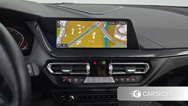 BMW 1 Series (F40) 2023 Черный из Кореи, фото 5