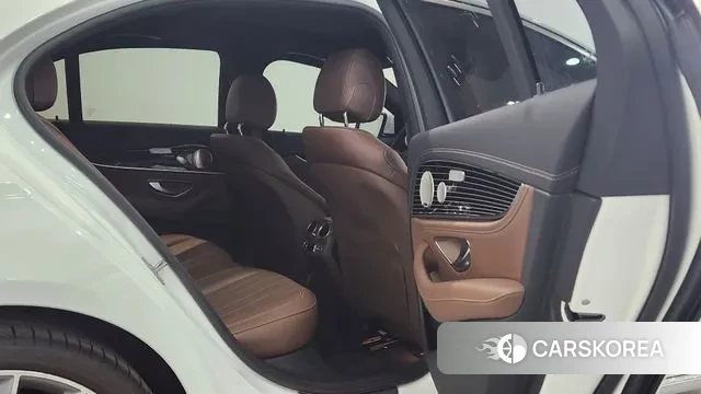 Mercedes-Benz E-Class W213 2021 Белый из Кореи, фото 5