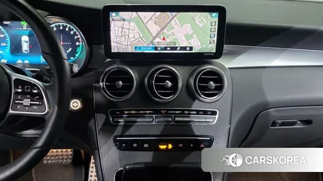 Mercedes-Benz GLC-Class X253 2021 Белый из Кореи, фото 5