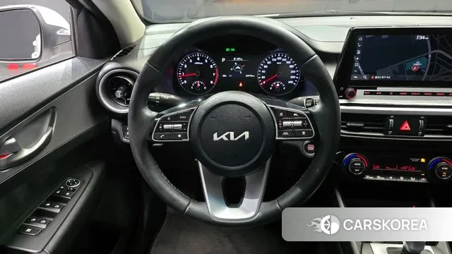 Kia The New K3 2nd generation 2021 Белый из Кореи, фото 5