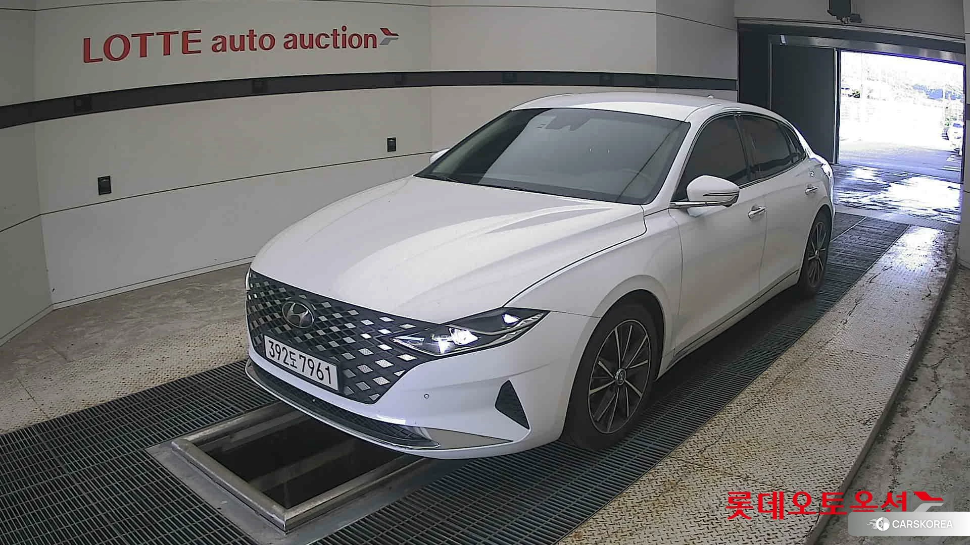 Hyundai Grandeur 2020 Белый из Кореи, фото 5