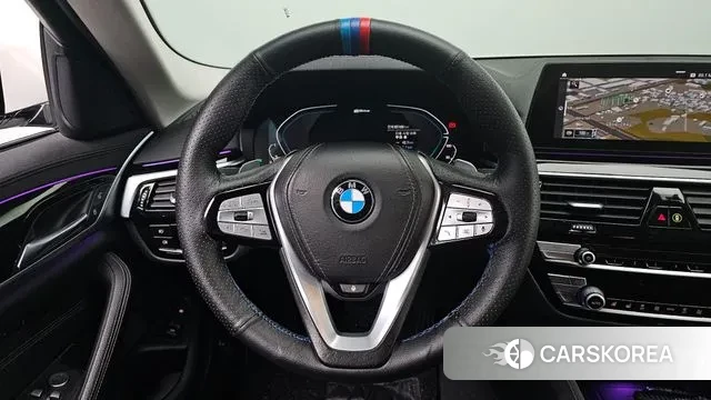 BMW 5 Series (G30) 2020 Белый из Кореи, фото 5