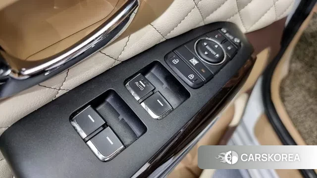 Kia The New Carnival 2019 Белый из Кореи, фото 5