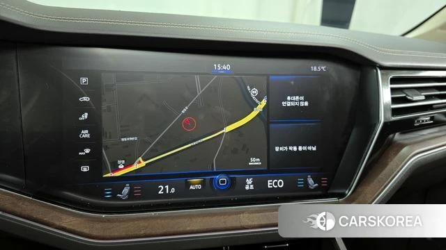 Volkswagen Touareg 3rd generation 2020 Белый из Кореи, фото 5