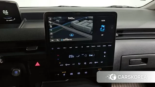 Hyundai Staria 2023 Белый из Кореи, фото 5