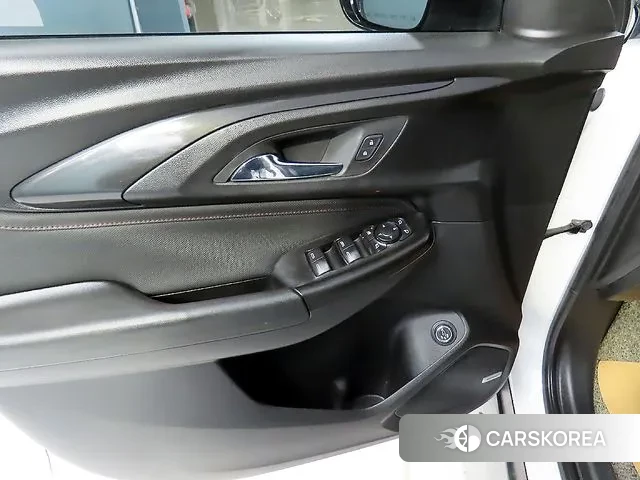 Chevrolet (GM Daewoo) Trailblazer 2022 Белый из Кореи, фото 5