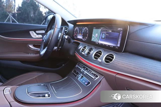 Mercedes-Benz E-class 2019 Черный из Китая, фото 5