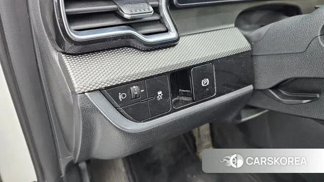 Kia Sportage 5th Generation 2023 Белый из Кореи, фото 5