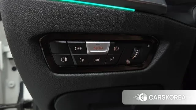 BMW 4 Series (G22) 2023 Белый из Кореи, фото 5