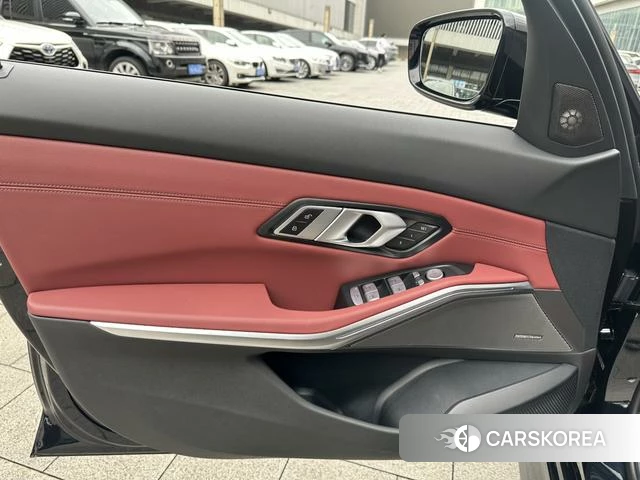 BMW i3 2024 Черный из Китая, фото 5