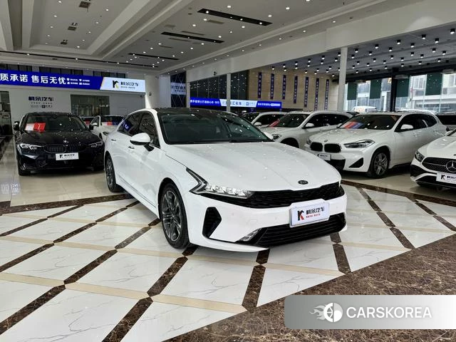 Kia K5 2021 Белый из Китая, фото 5