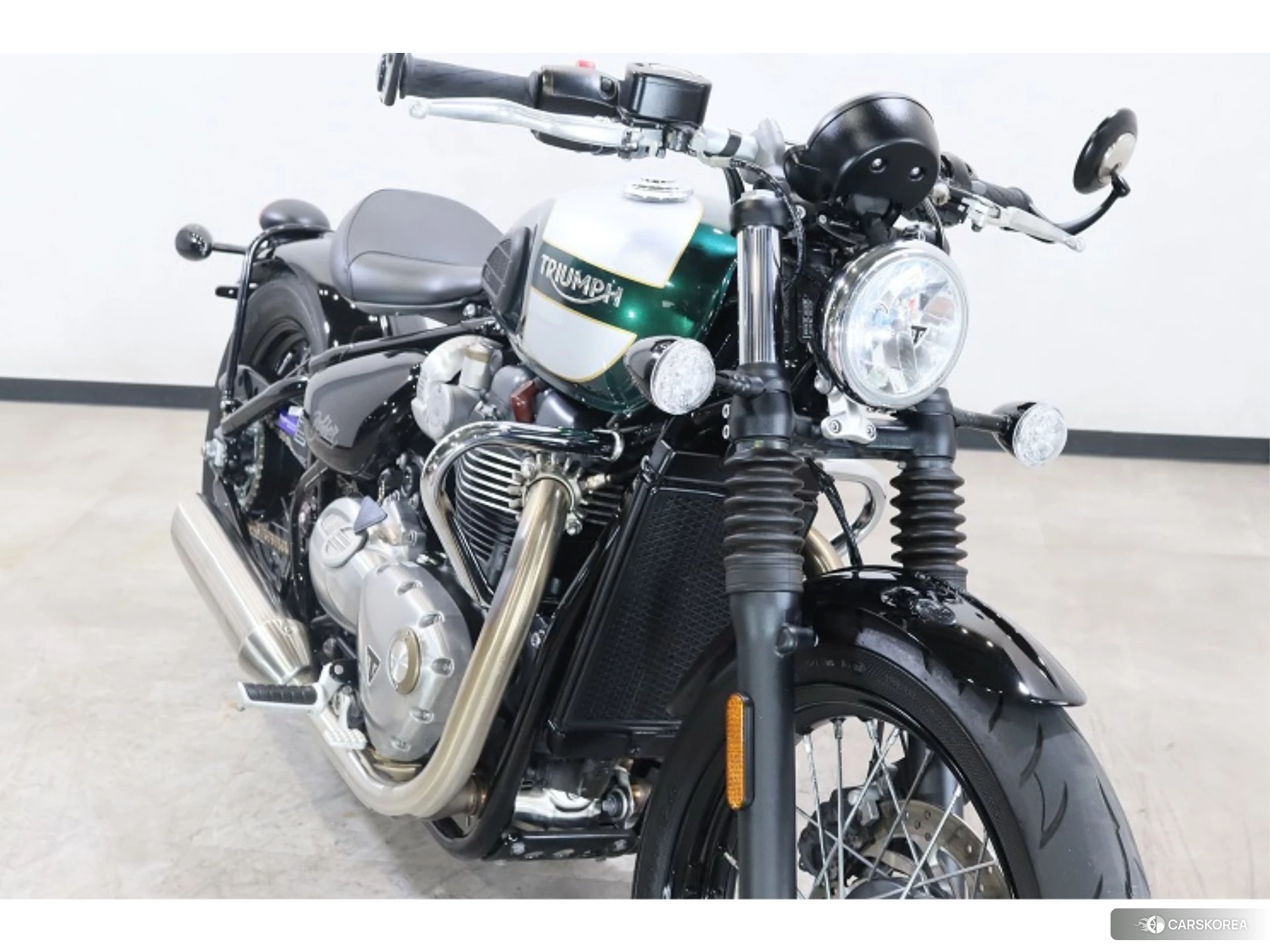 Triumph BONNEVILLE BOBBER 2017 из Японии, фото 3