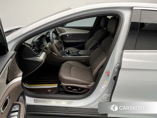 BYD Han DM 2024 Белый из Китая, фото 5