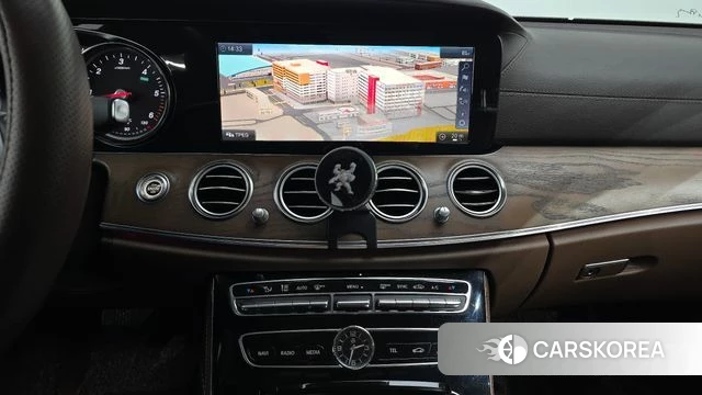 Mercedes-Benz E-Class W213 2019 Черный из Кореи, фото 5