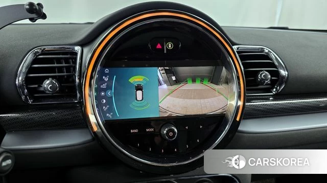 Mini Cooper S Clubman 2023 Жемчужный цвет из Кореи, фото 5