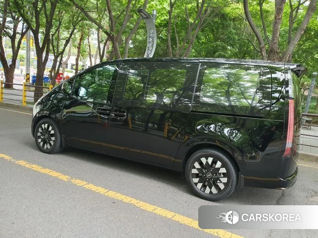 Hyundai Staria 2025 Черный из Кореи, фото 5