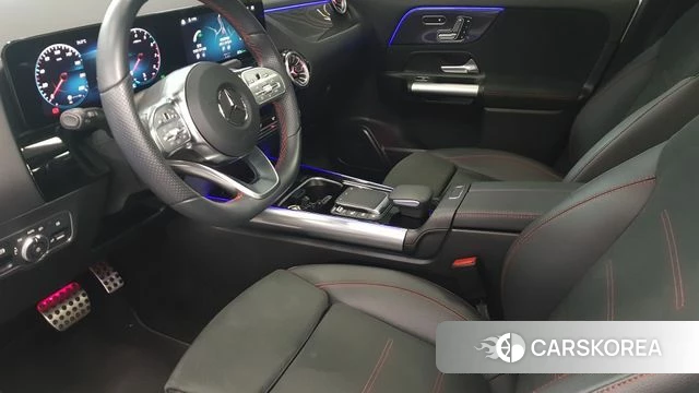 Mercedes-Benz GLA - Class H247 2023 Белый из Кореи, фото 5