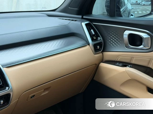 Kia Sorento 4th Generation 2021 Серебристо-серый из Кореи, фото 5