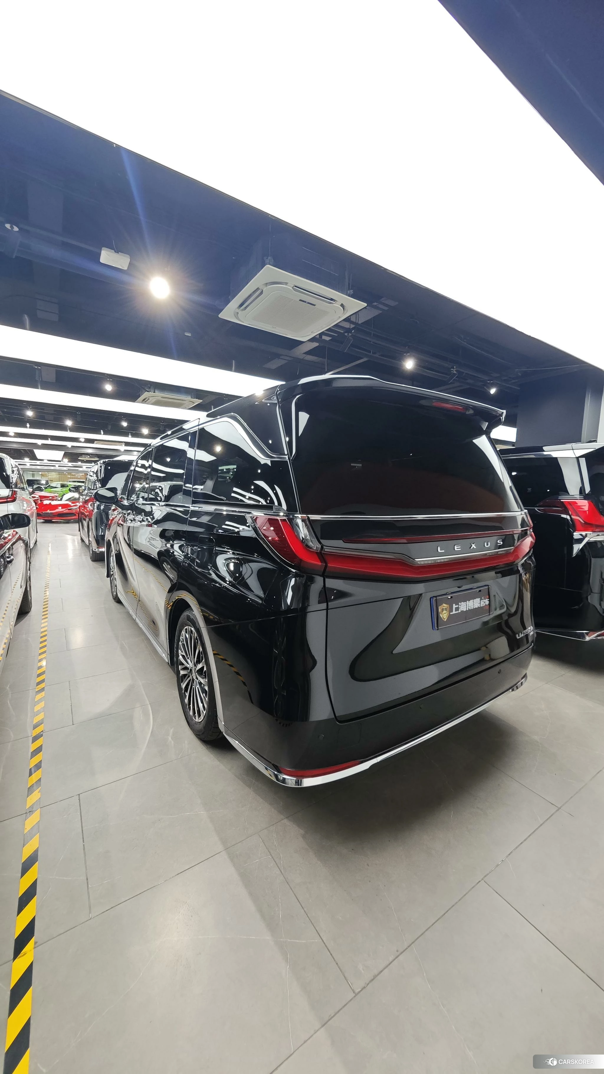 Lexus LM 2023 Черный из Китая, фото 5