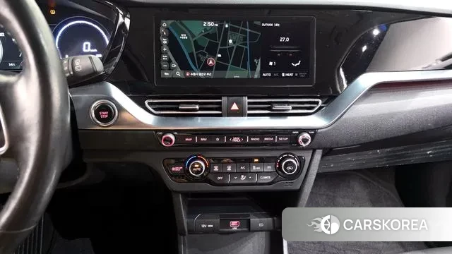 Kia Niro Plus 2022 Белый из Кореи, фото 5