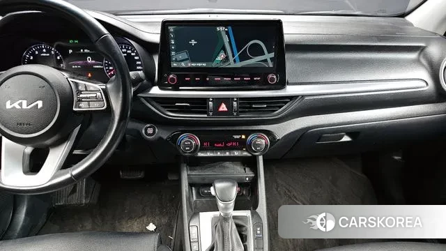 Kia The New K3 2nd generation 2021 Белый из Кореи, фото 5