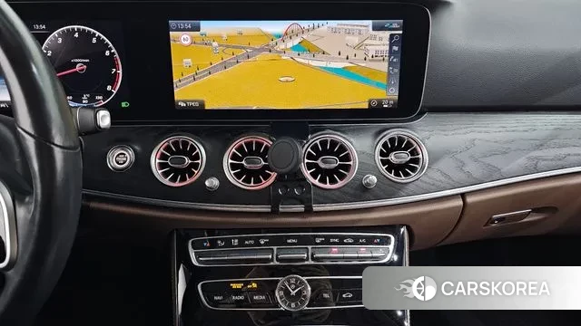 Mercedes-Benz E-Class W213 2020 Белый из Кореи, фото 5