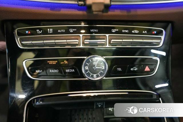 Mercedes-Benz E-Class W213 2020 Серый из Кореи, фото 5