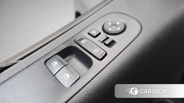 Hyundai Staria 2022 Серебряный из Кореи, фото 5