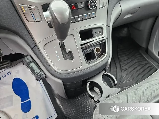 Hyundai The New Grand Starex 2021 Желтый из Кореи, фото 5