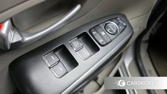 Kia The New Carnival 2019 Серебряный из Кореи, фото 5