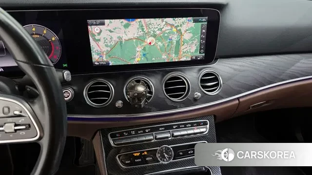 Mercedes-Benz E-Class W213 2020 Белый из Кореи, фото 5