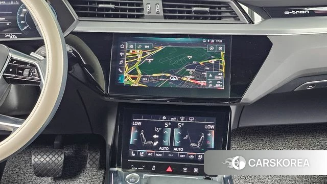 Audi e-Tron 2020 Белый из Кореи, фото 5