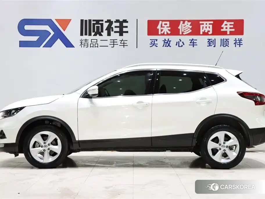 Nissan Qashqai 2022 Белый из Китая, фото 5