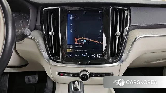 Volvo V60 Cross-Country 2nd Generation 2019 Красный из Кореи, фото 5