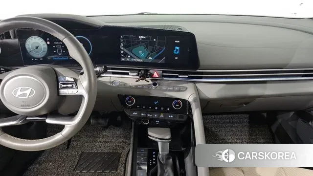 Hyundai The New Avante (CN7) 2023 Белый из Кореи, фото 5