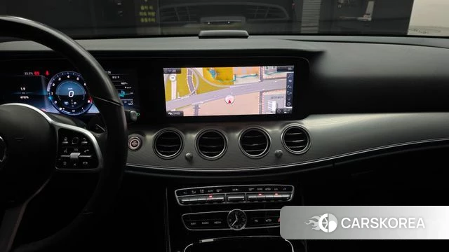 Mercedes-Benz E-Class W213 2019 Белый из Кореи, фото 5