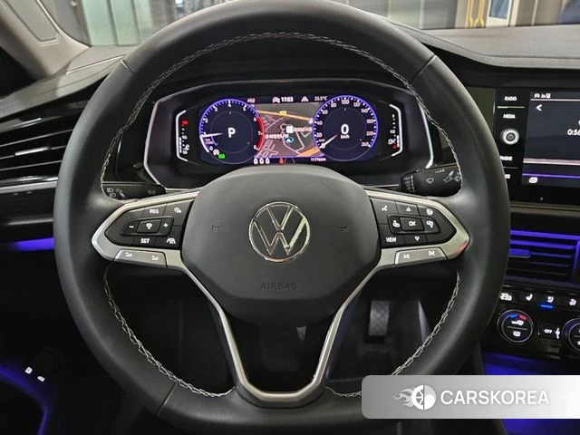 Volkswagen 7th Generation of Jetta 2023 Белый из Кореи, фото 5