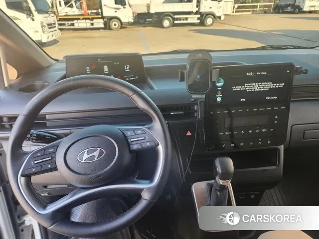 Hyundai Staria 2025 Белый из Кореи, фото 5