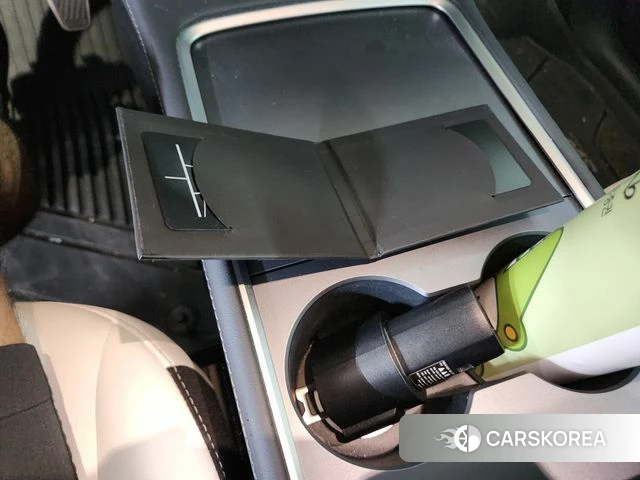 Tesla Model Y 2024 Серый из Кореи, фото 5