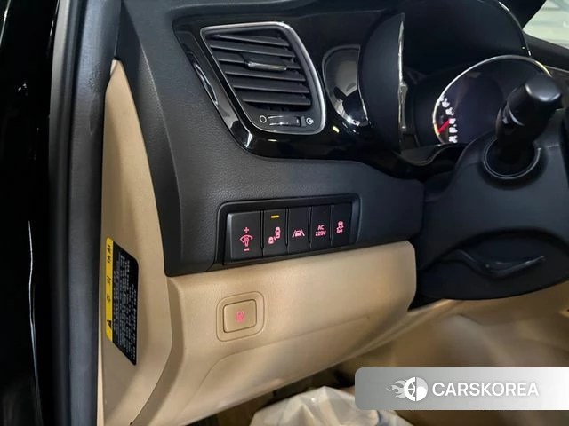 Kia The New Carnival 2018 Черный из Кореи, фото 5